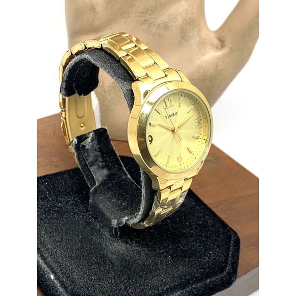 Timex Women's Watch TW2V36000 Quartz Gold Stainless Steel 32mm - Picture 2 of 14
